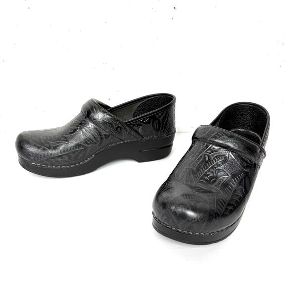 Dansko Professional Black Tooled Leather Clog Cushioned PU Foam Footbed 38 - Picture 7 of 14